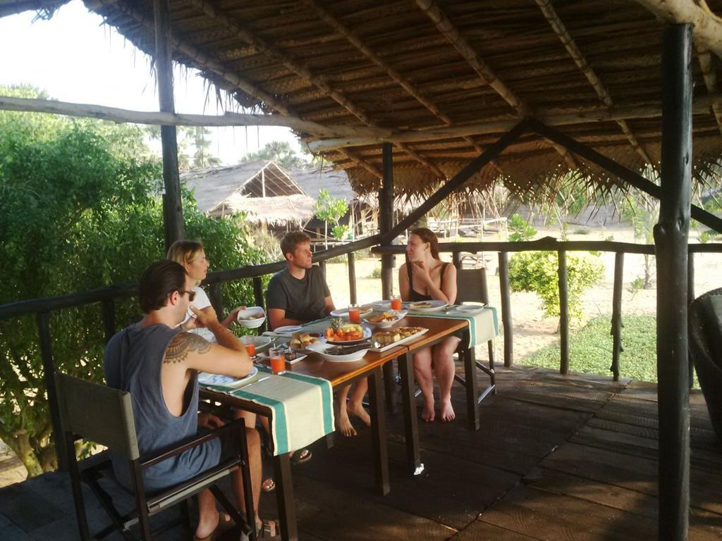 The Beach Camp Yala Kirinda  Exterior foto